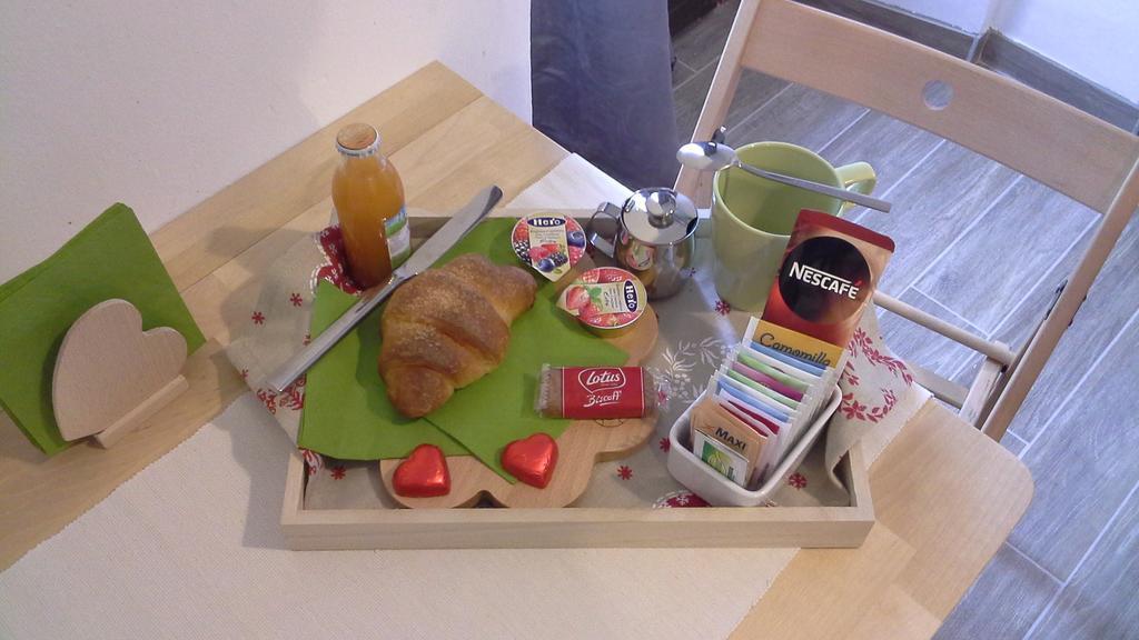 Maison Torrent Bed & Breakfast Doues Екстериор снимка